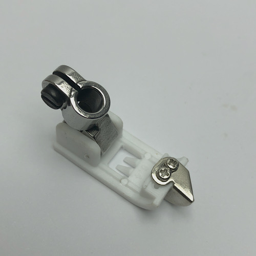 REÇME PLASTİK ETEK AYAK 6.4 MM SS