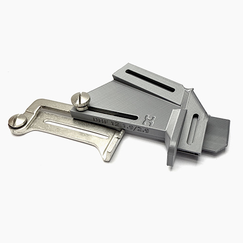 PLASTİK DÜZ FİTİLLİ ARABİYE APARATI 12MM