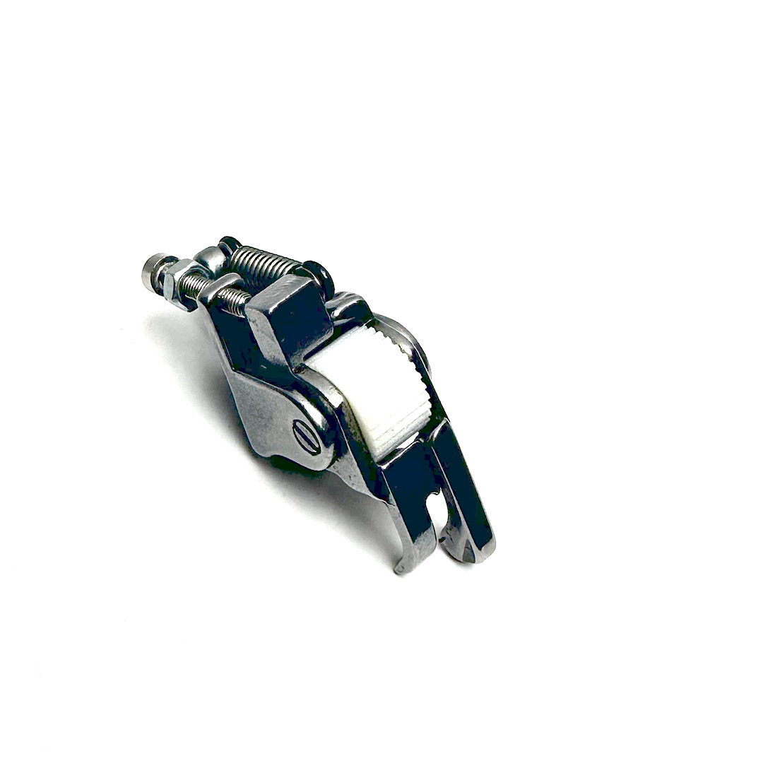 DÜZ MAKİNA SOL ÇIMA AYAK BEYAZ TEKER 1-6 (1.6MM)