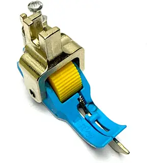DÜZ TIRNAKLI PLASTİK TEKERLİ 0,8MM ÇIMA AYAK